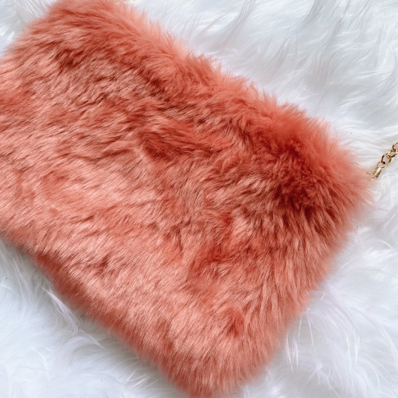 Pink Fluffy Crossbody Bag - Picture 3 of 5